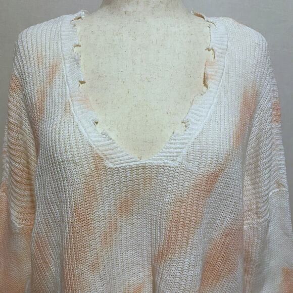 Ultra Flirt NWT Tie Dye Distressed Sweater Juniors L - Picture 3 of 12